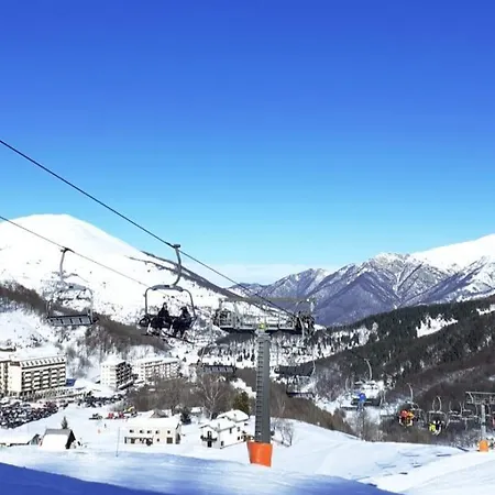 Mansardato Con Splendida Vista アパート